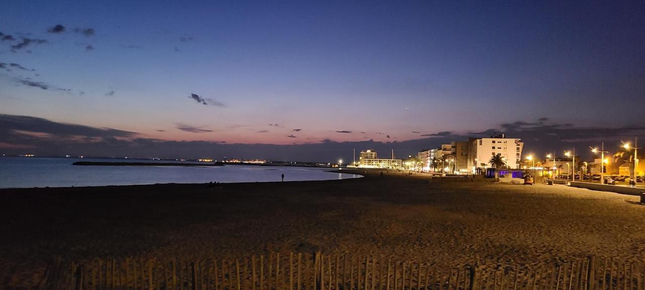 Hotel L'Etoile Le Grau-du-Roi Dış mekan fotoğraf